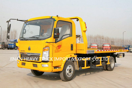 SINOTRUK Flatbed LHD Tow Truck Wrecker 8 Tons 90km/H