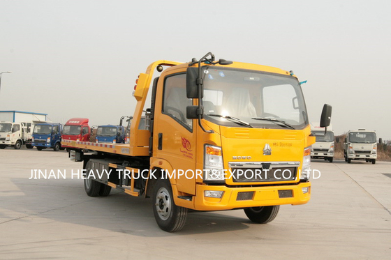 SINOTRUK HOWO Light Duty Flatbed Wrecker Truck 4x2 6 Wheels