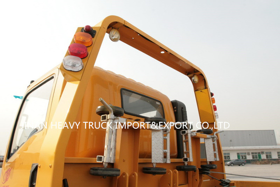 SINOTRUK HOWO Light Duty Flatbed Wrecker Truck 4x2 6 Wheels