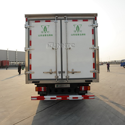 Mini 4x2 6 Wheels 10ton HOWO Light Refrigerated Box Truck With Carrier Refrigerator