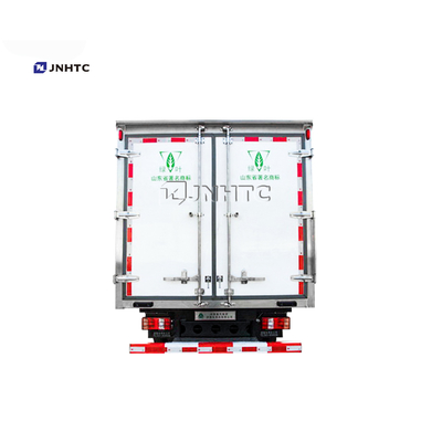 Howo 6 Wheeler Light Refrigerated Box Truck 3T 5 Tons