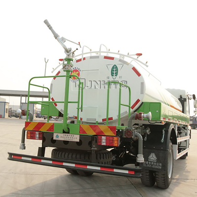 SINOTRUK HOWO Light Water Tank Truck 4x2 with 14m Front Sprinkler