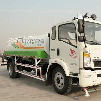 SINOTRUK HOWO Light Water Tank Truck 4x2 with 14m Front Sprinkler