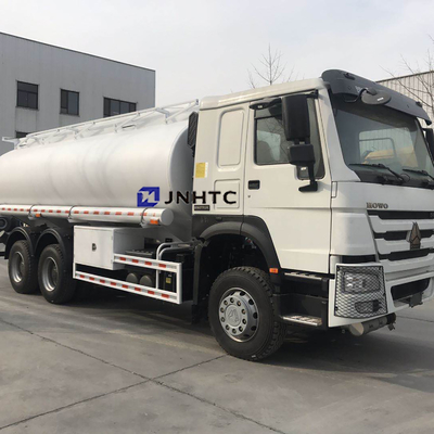 Sinotruk HOWO 371hp Oil Fuel Tanker Trailer Euro2 Euro3 25000L 6x4