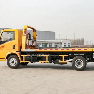 Sinotruk HOWO New / Used 3 Tons 4x2 Wrecker Tow Road Block Removal Truck