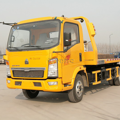 Sinotruk HOWO New / Used 3 Tons 4x2 Wrecker Tow Road Block Removal Truck
