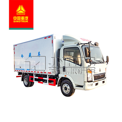 Sinotruk HOWO 6 Tyres Cool Chain Refrigerated Van Transport Truck Fresh Food Light Duty