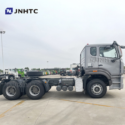 Sinotruck Hohan Tractor Head Truck 371hp 420hp 10 Wheeler 4X2 6X4