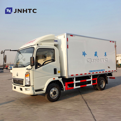 HOWO 4X2 8000kg Light Duty Commercial Trucks Refrigerator Box Truck Freezer Van