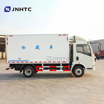 Sinotruk HOWO 4X2 5t Light Duty Refrigerated Truck Right Hand Driving