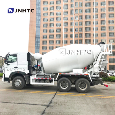 Howo Sinotruk 9 Cubic 10m3 12CBM Cement Mixer Truck Two Seats