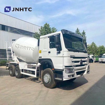 HW76 Cabin Mercedes Cement Mixer Vehicle With Throttle Control