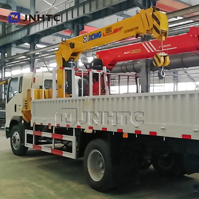 Sino Truck Special Light Duty Commercial Trucks With 3 Tons Van Cargo Crane