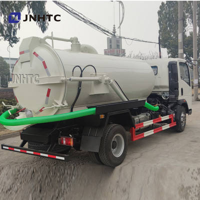 Sinotruk HOWO 4X2 Sewage Suction Truck Euro 3 Rhd LHD 5000 Liters