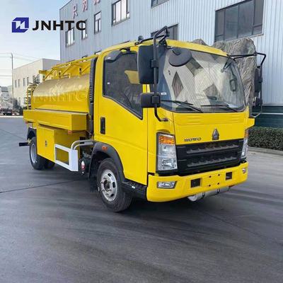 Sinotruk Howo Light Fuel Tank Truck 4x2 New Model 3000l