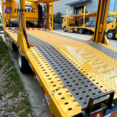 HOWO 4x2 Light Duty Commercial Trucks Vehicle Carrier Transporter 5-8 ton