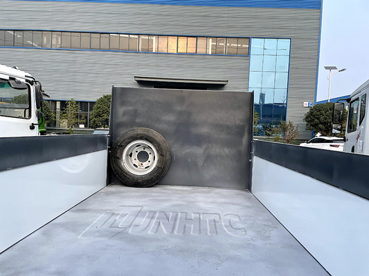 Sinotruk Howo 4X2 Light Duty Commercial Trucks 10 - 15 Tons