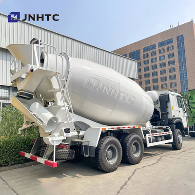 Sinotruk HOWO 9m3 Concrete Mixer Truck Diesel Engine