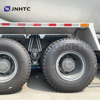 10 Wheels Sinotruk HOWO Cement Mixer Vehicle 371hp EURO2