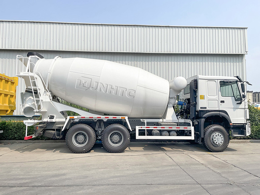 10 wheels Sinotruk 10m3 Cement Mixer Machine Truck