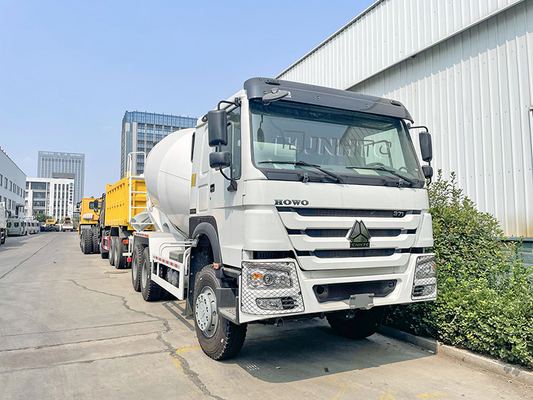10 wheels Sinotruk 10m3 Cement Mixer Machine Truck