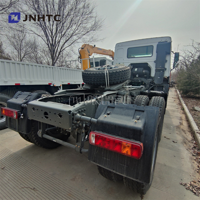 Sinotruk Howo Prime Mover Tractor Technical Heavy Duty 340 / 380 / 420hp