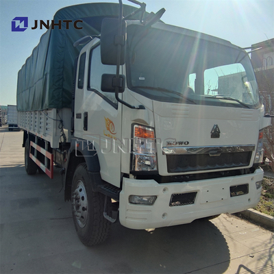 SINOTRUK HOWO Military Truck 4X4 6X6 8X8 Soldier Transport With Seats