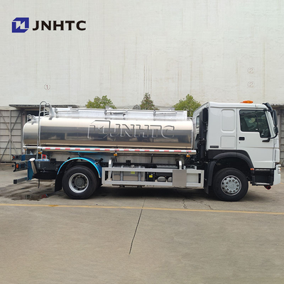 6 Wheel Aluminum Alloy Sinotruk Howo Tanker Truck 10000 Liters With Dispenser