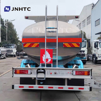 6 Wheel Aluminum Alloy Sinotruk Howo Tanker Truck 10000 Liters With Dispenser